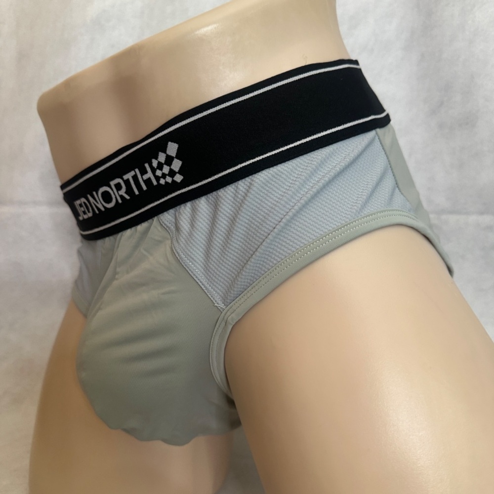 Jed North Pouch Briefs Medium 87% nylon / 13% spandex - Picture 2 of 4